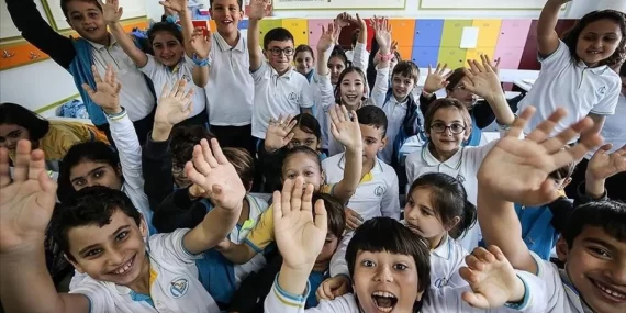 OKULLARDA ZİL YENİDEN ÇALDI