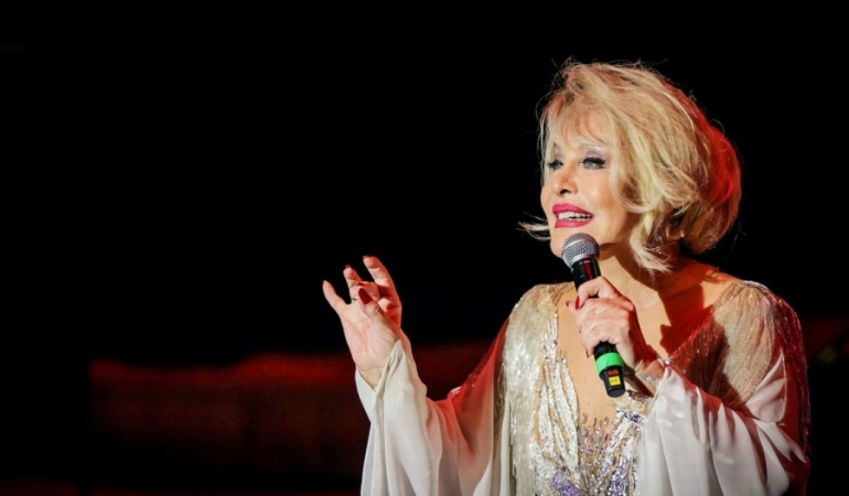 EMEL SAYIN’IN 10 YILLIK CAN DOSTU HAYATINI KAYBETTİ