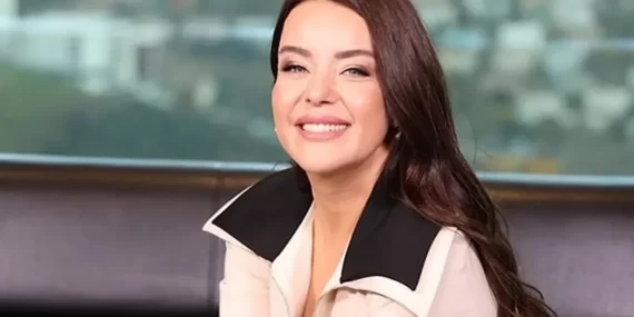 KANSERE YAKALANAN NURSEL ERGİN AĞLAYARAK SAÇLARINI KAZITTI