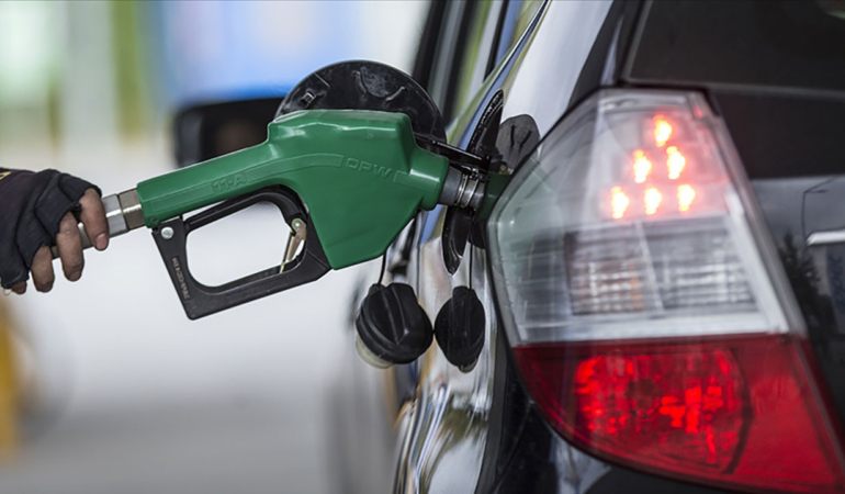 Petrol Düştü, Akaryakıta Yansıyor! Motorin Fiyatları Geriliyor