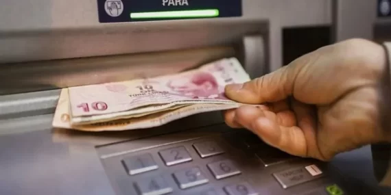 ATM’LERDE YENİ DÖNEM: PARA YATIRMA VE ÇEKME LİMİTLERİ ARTIRILDI