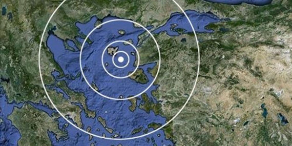 EGE DENİZİ’NDE KORKUTAN DEPREM: İZMİR VE ÇEVRE İLLERDE HİSSEDİLDİ!