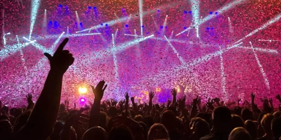 Cem Adrian Zirvede, Tarkan Listede Yok! Forbes Türkiye’nin 2024 Konser Zengini Sanatçıları Açıklandı