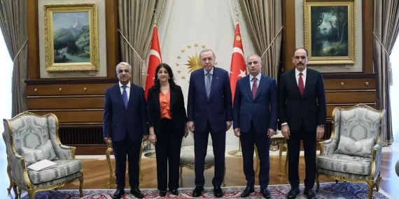 Beştepe’de Tarihi Görüşme: DEM Parti’den İlk Açıklama