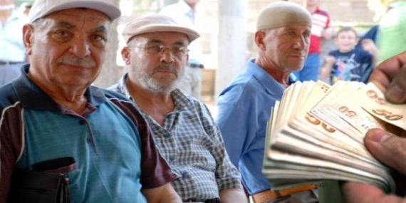 EMEKLİYE BAYRAM İKRAMİYESİ NE KADAR OLACAK?