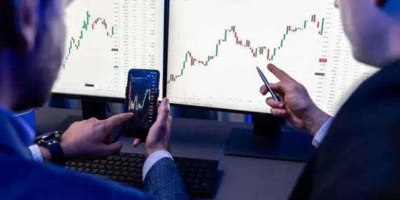 Dolar, Euro ve Altın Tarihi Zirvelerde