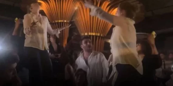 DEMET EVGAR’IN DANSI GECEYE DAMGA VURDU