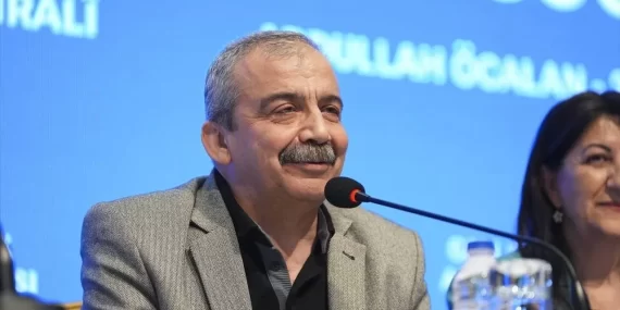 SIRRI SÜREYYA ÖNDER’İN SAĞLIK DURUMUNA İLİŞKİN FLAŞ AÇIKLAMA