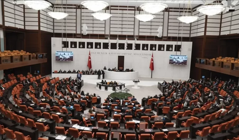 11. Yargı Paketi’nden Çocuk Cezaları Çıkarıldı, Çeteler İçin Cezalar Artırılacak