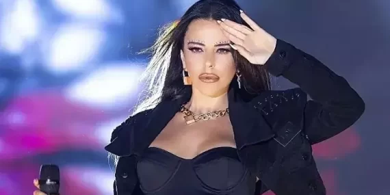 Simge Sağın’dan Kazım Koyuncu İtirafi: Sahnede Ortalığı Buz Kestiği Ani Anlattı