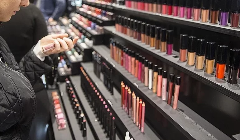 Ünlü Kozmetik Mağazası Denetlendi, 11 Ürüne Para Cezası Uygulandı