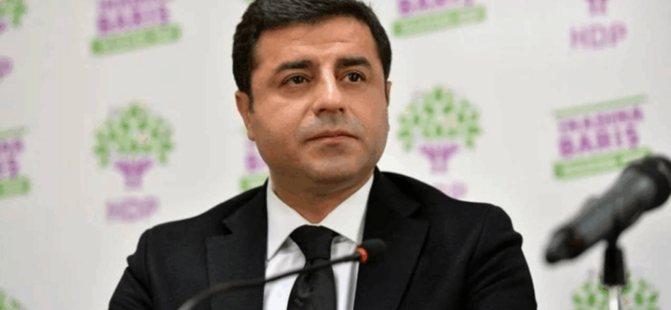 3781-gulsen-kimdir-hayati-kariyeri-sarkilari-ve-ozel-yasami