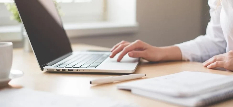 3781-gulsen-kimdir-hayati-kariyeri-sarkilari-ve-ozel-yasami