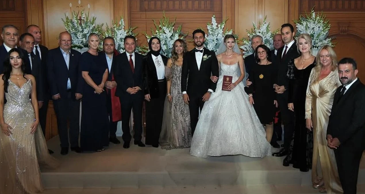 3781-gulsen-kimdir-hayati-kariyeri-sarkilari-ve-ozel-yasami