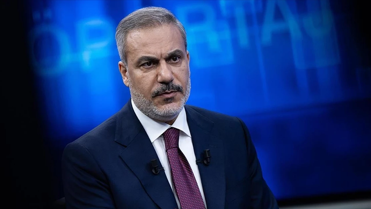 3781-gulsen-kimdir-hayati-kariyeri-sarkilari-ve-ozel-yasami