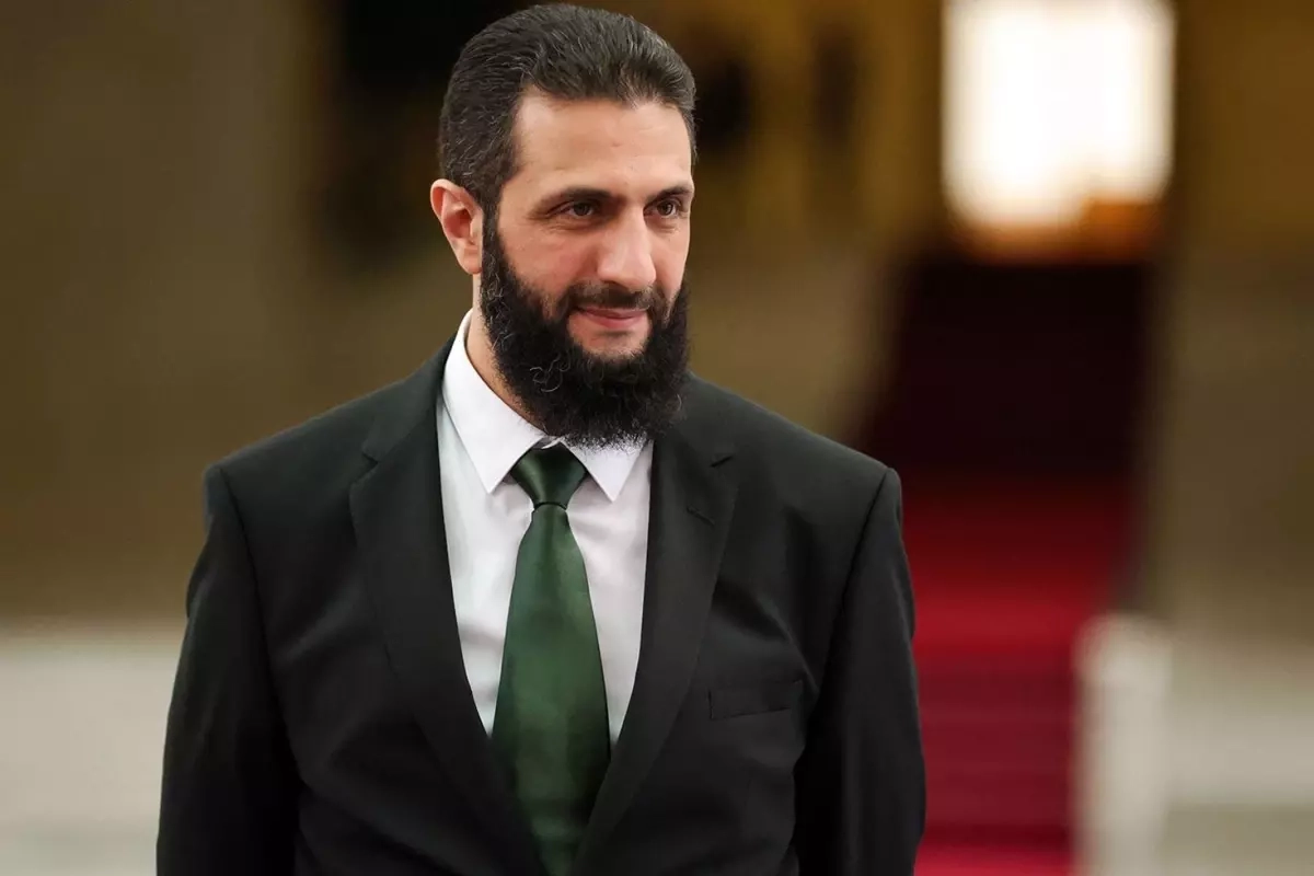 3781-gulsen-kimdir-hayati-kariyeri-sarkilari-ve-ozel-yasami