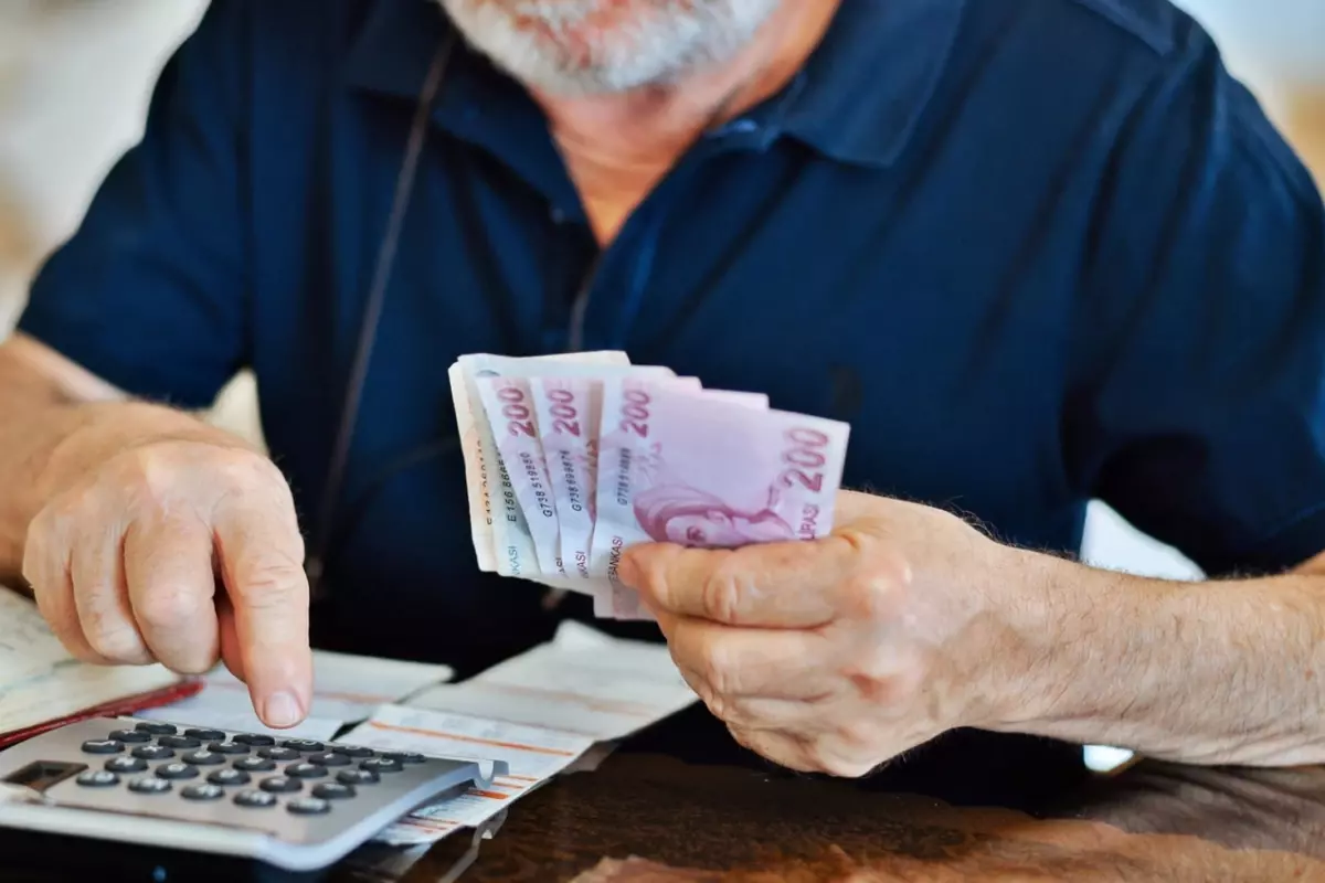 3781-gulsen-kimdir-hayati-kariyeri-sarkilari-ve-ozel-yasami