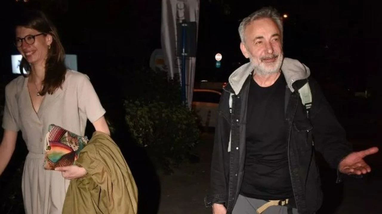 3781-gulsen-kimdir-hayati-kariyeri-sarkilari-ve-ozel-yasami