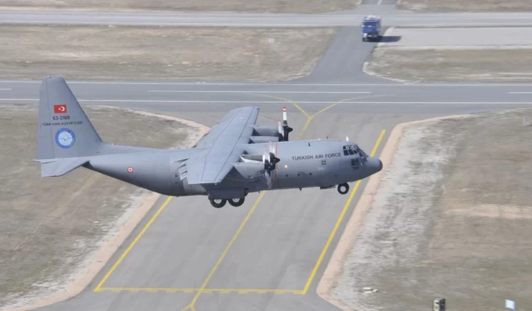 TSK’ya Ait C-130 Askeri Kargo Uçağı Gürcistan’da Düştü