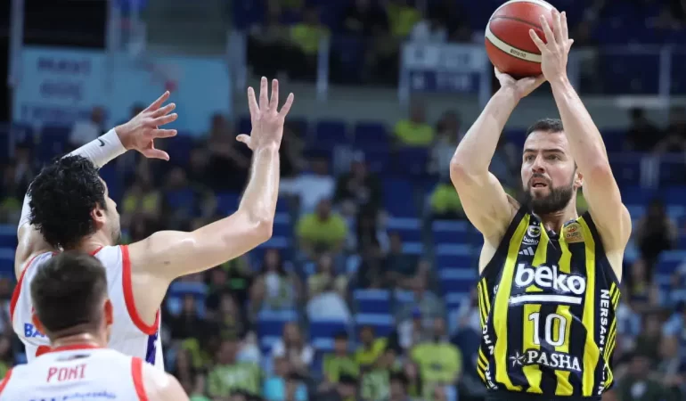 FENERBAHÇE BEKO’DAN FİNAL BİLETİ!