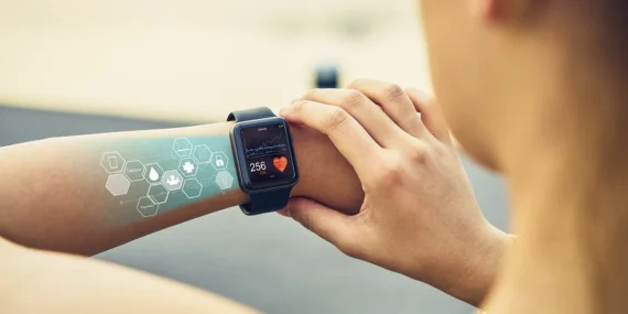 AKILLI SAATLERDEKİ GİZLİ TEHLİKE: UZMANLAR UYARIYOR