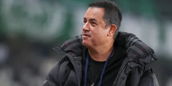 “Acun Ilıcalı: Fenerbahçe Her Zamanın Olduğu Gibi İddialı!”