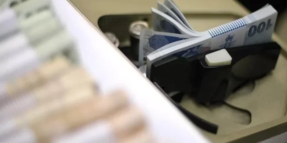 MALİYE’DEN KAYIT DIŞI DOKTORLARA SIKI DENETİM!