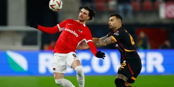 GALATASARAY, AZ ALKMAAR DEPLASMANINDA DAĞILDI