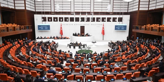 TBMM’DE KÜRTÇE TARTIŞMASI