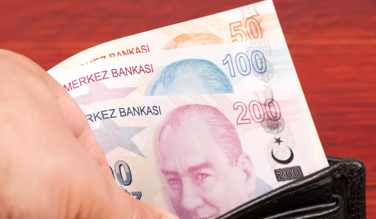 EMEKLİ BAYRAM İKRAMİYESİNE ZAM GELİYOR MU?