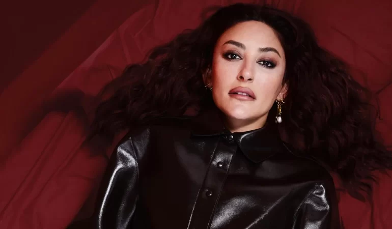 MELEK MOSSO’DAN BOŞANMA İDDİALARINA YANIT: “MUTLUYUZ”