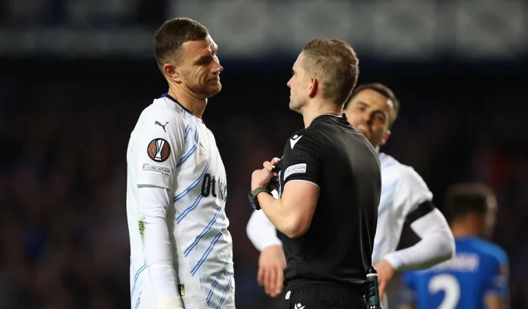 NORVEÇLİ HAKEMİN KARARLARI TEPKİ ÇEKTİ