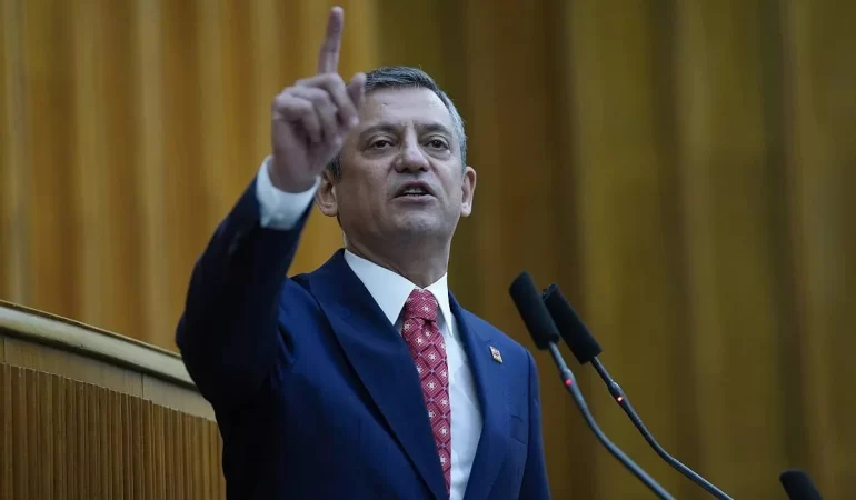 Özgür Özel: Bu Bir Darbe Girişimidir