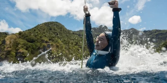 ŞAHİKA ERCÜMEN’DEN DOMİNİKA’DA TARİHİ BAŞARI