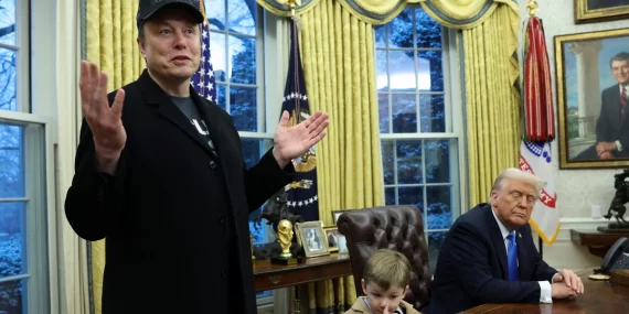 ELON MUSK, DONALD TRUMP’IN KABİNESİNDEKİ GÖREVİNDEN AYRILDI