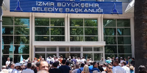 İzmir’de Dev Operasyon: Tunç Soyer ve 120 İsim Gözaltında