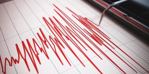 İSTANBUL SİLİVRİ AÇIKLARINDA 3,8 BÜYÜKLÜĞÜNDE DEPREM