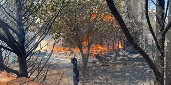 Çanakkale’de Korkutan Orman Yangını: Alevler Evlere Dayandı