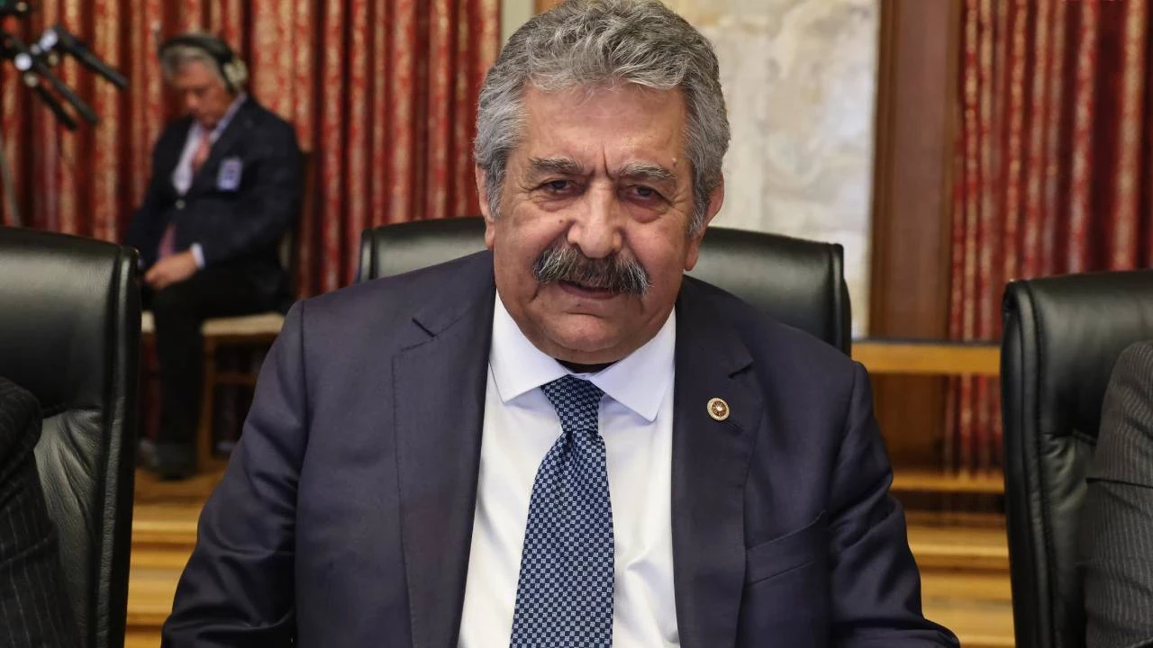 69104f9fa42f462f797d9828