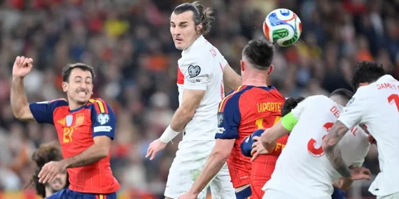 İSPANYOL BASINI ZORLU MAÇI MANŞETLERE TAŞIDI