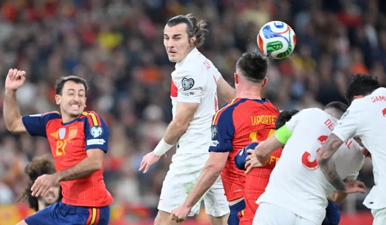 İSPANYOL BASINI ZORLU MAÇI MANŞETLERE TAŞIDI