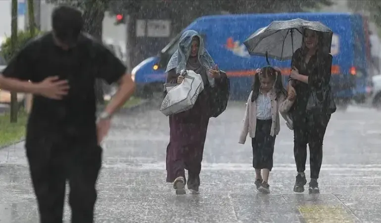 Saat Verildi! 9 İl İçin Sağanak Alarmı, 29 İl İçin Sıcaklık Tehlikesi