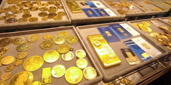 Ons Altın Tarihi Rekor Kırdı: İlk Kez 4 Bin 100 Doların Üzerine Çıktı