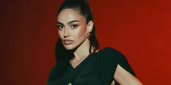 Elif Buse Doğan, Ebru Gündeş’in Boşanmasıyla İlgili Spekülasyonları Yalanladı