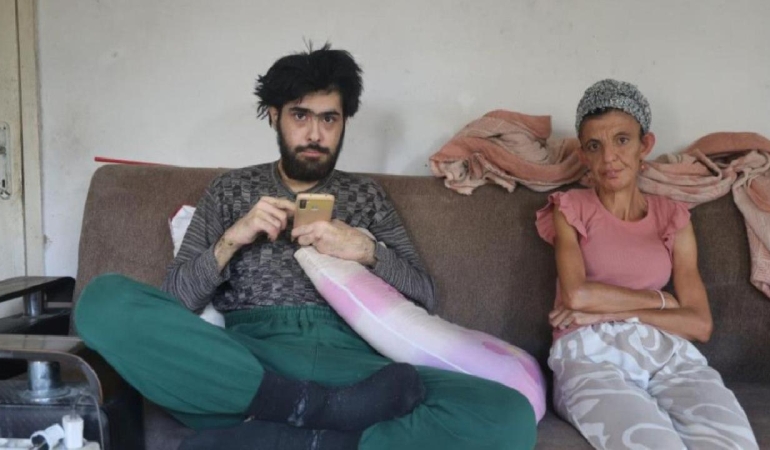 Hatay’da Deprem Sonrası Telefon ve Bilgisayar Bağımlılığı!
