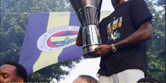 FENERBAHÇE BEKO KUPA COŞKUSU BAĞDAT CADDESİ’NDE TAŞTI