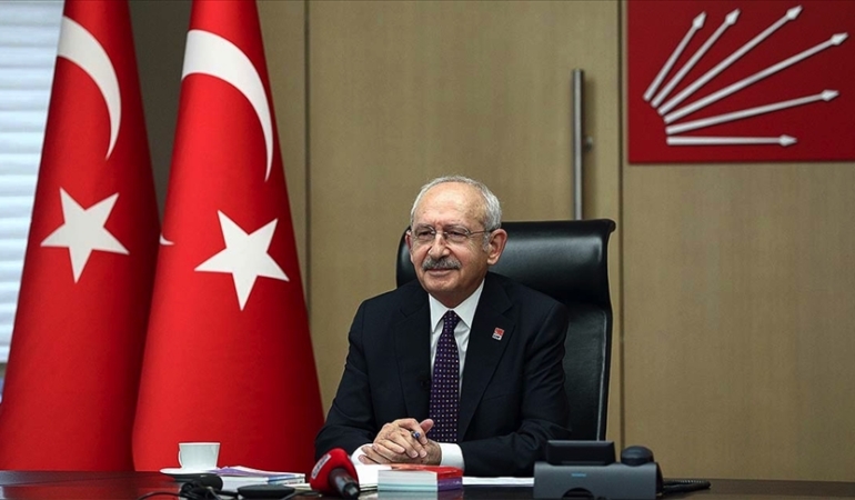 Kurultay sonrası yeni gelişme: CHP’den sosyal medya hamlesi
