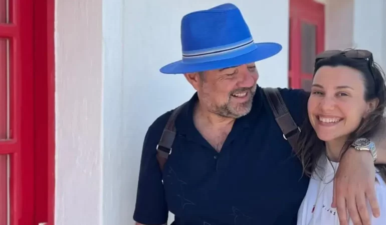 Ata Demirer Aşka Geldi! Romantik Kareler Paylaştı