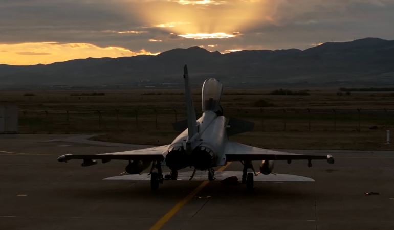 Eurofighter’lar Türk Hava Sahasında F-16’lar Tarafından Karşılandı