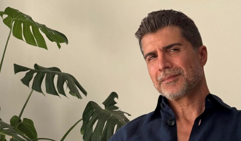 Özcan Deniz Eski İmajına Döndü!